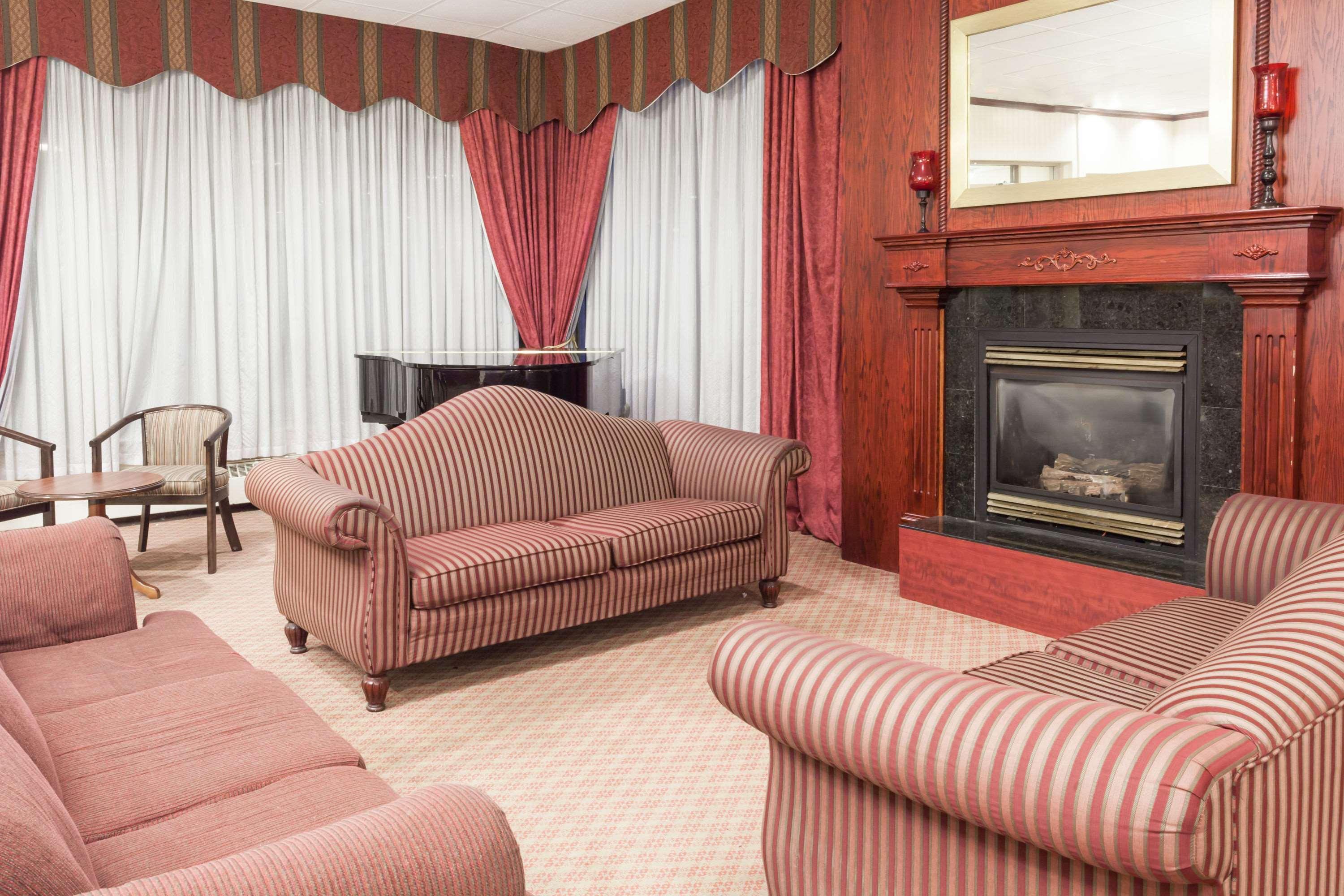 Toronto East Inn Екстериор снимка