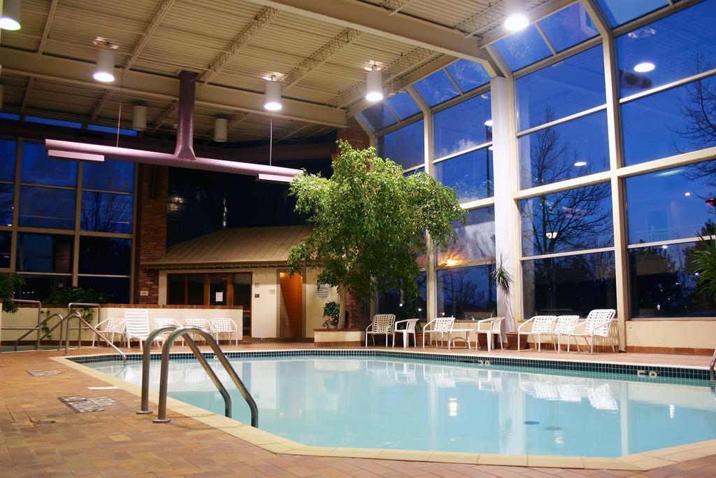 Toronto East Inn Съоръжения снимка
